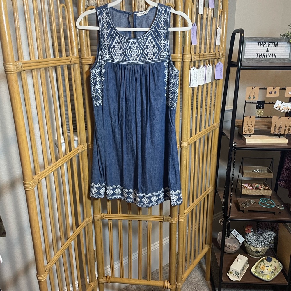 Blu Pepper denim Sleeveless Dress with White Embroidery - Picture 2 of 8
